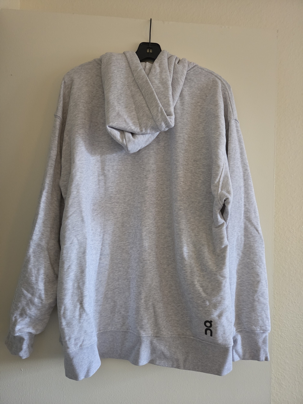 On Running Lightweight Grey Men's Hoodie Sweatshirt - Picture 3 of 4
